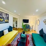 2 Bedroom Flat Hyde Park